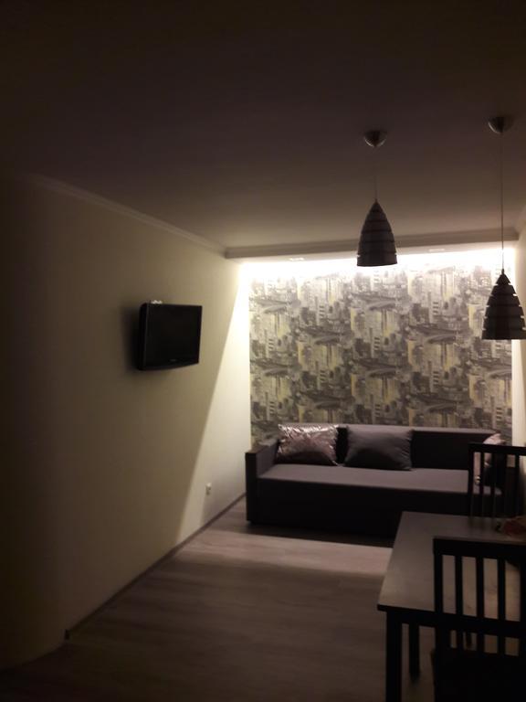 Apartmens Near Metalist Διαμέρισμα Κχαρκίβ Εξωτερικό φωτογραφία